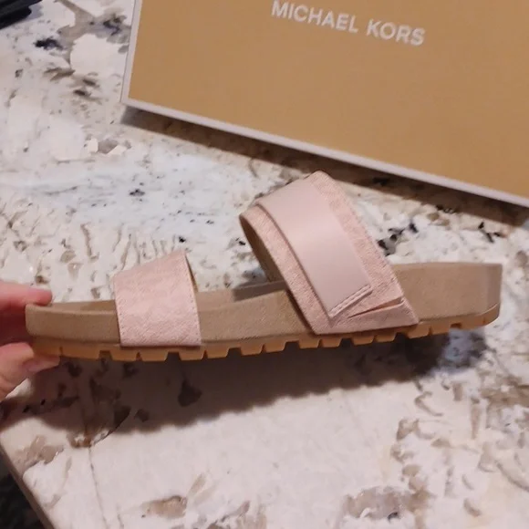 Michael Kors Blush Pink Mylah MK Signature Print Slide Sandals NEW SZ 6.5 - Picture 9 of 14